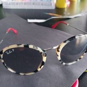 Ray-Ban Polarized Round Fleck Sunglasses RB2447 124/P2 49021